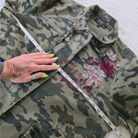Lane Bryant EUC camo floral full zip embroidered cotton jacket 14/16 green pink - Picture 11 of 17
